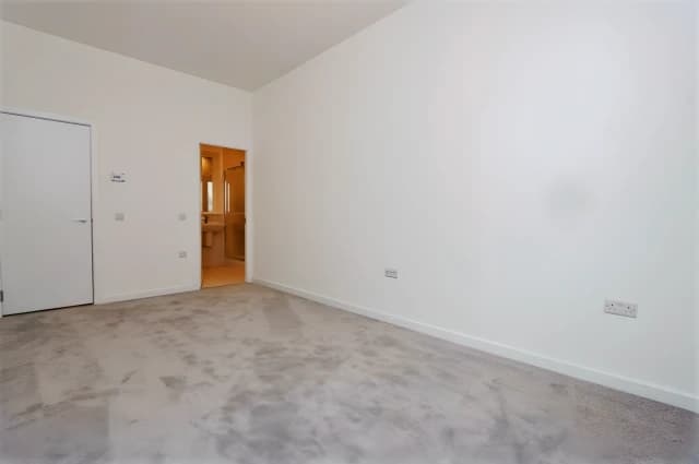 3Bedrooms, 2Bathrooms
