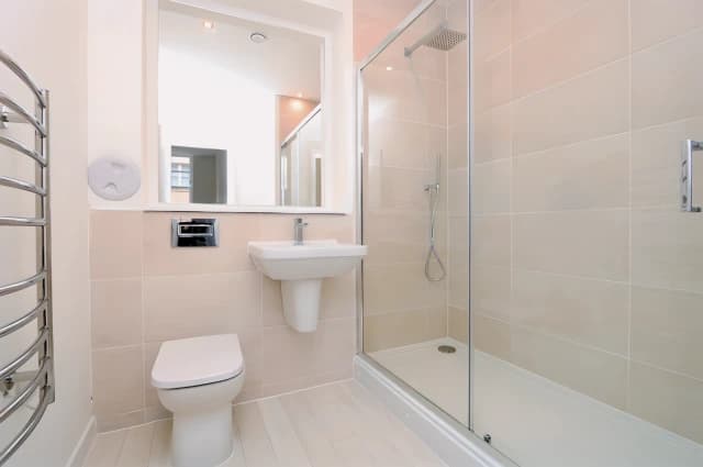 3Bedrooms, 2Bathrooms