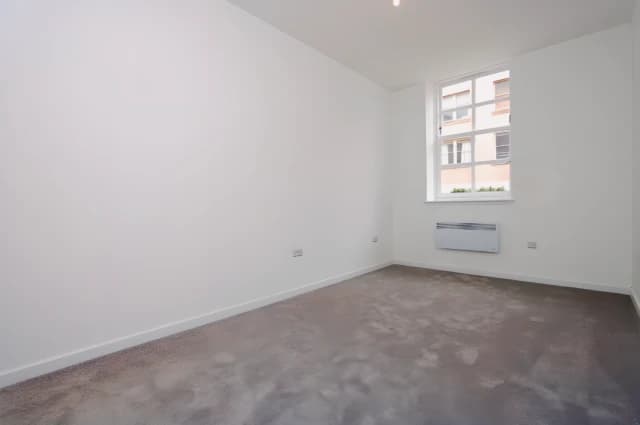3Bedrooms, 2Bathrooms