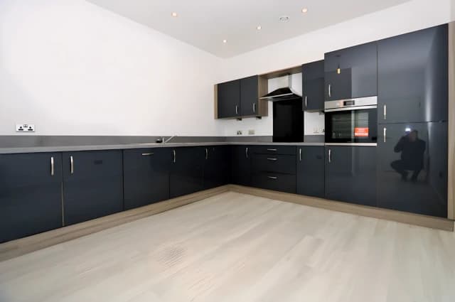 2Bedrooms, 2Bathrooms