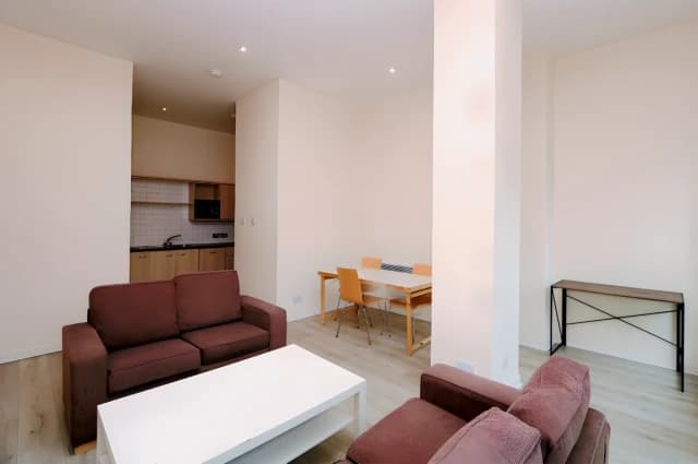 2Bedrooms