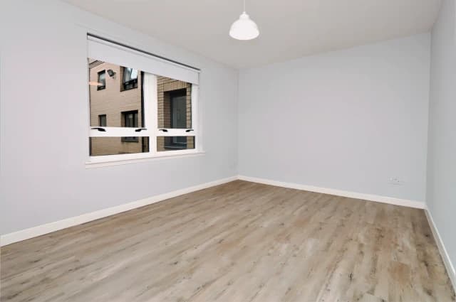 2Bedrooms, 1Bathrooms