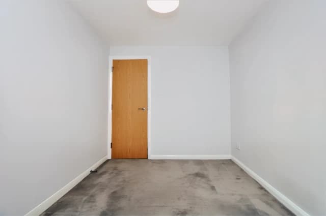 2Bedrooms, 1Bathrooms