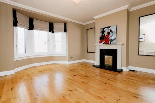 2Bedrooms, 1Bathrooms
