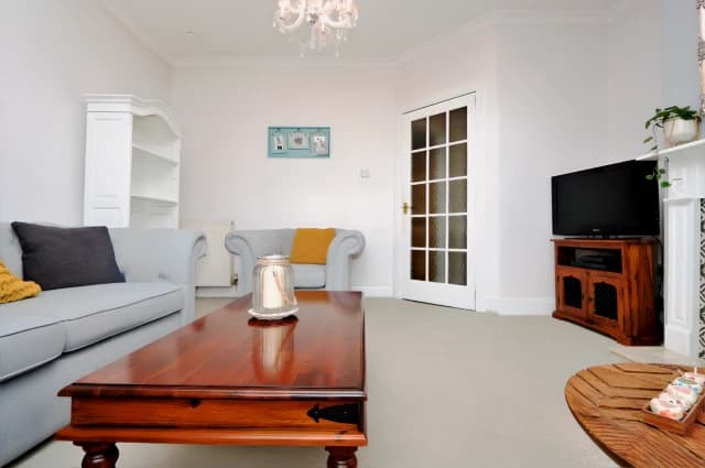 3Bedrooms, 1Bathrooms