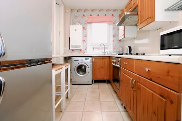 3Bedrooms, 1Bathrooms