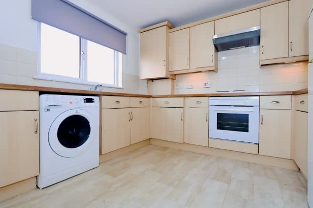 2Bedrooms, 2Bathrooms