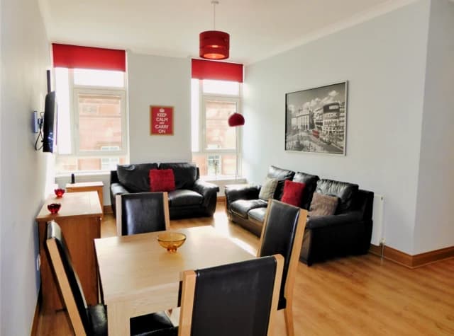 2Bedrooms, 2Bathrooms