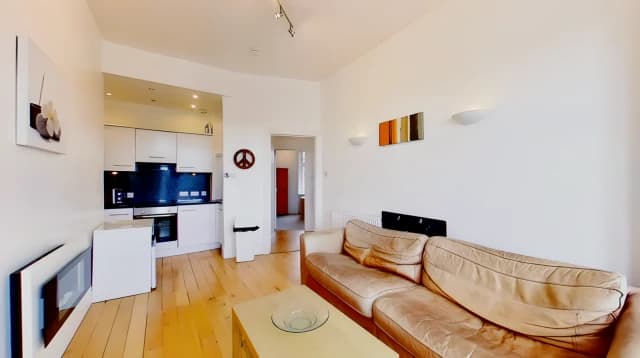 2Bedrooms, 1Bathrooms