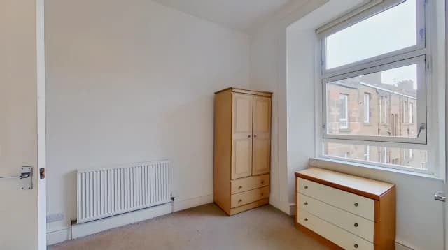 2Bedrooms, 1Bathrooms