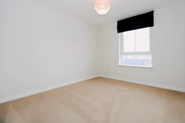 2Bedrooms, 1Bathrooms