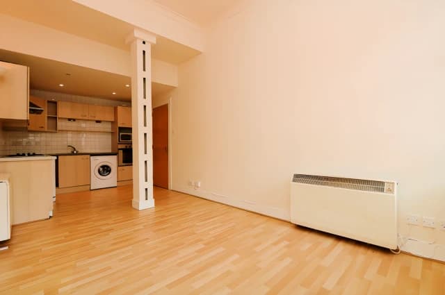 2Bedrooms, 1Bathrooms