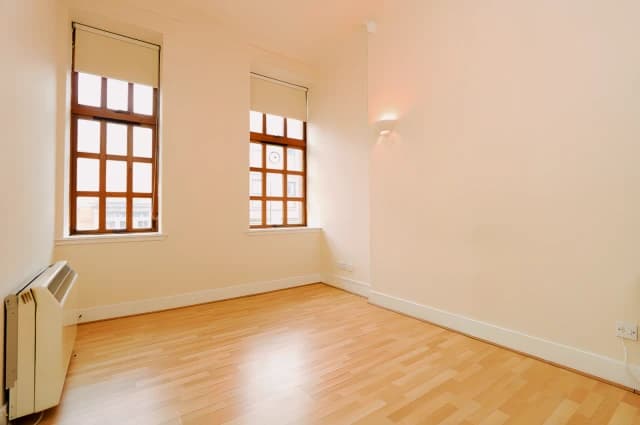 2Bedrooms, 1Bathrooms