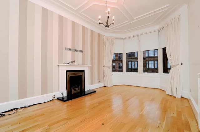 2Bedrooms, 1Bathrooms