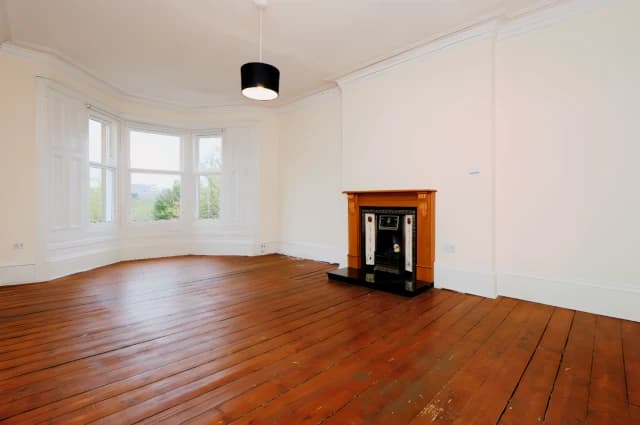 2Bedrooms, 1Bathrooms