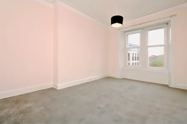 2Bedrooms, 1Bathrooms