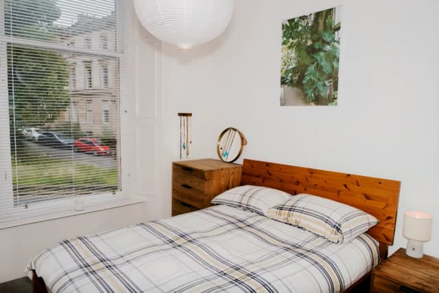 2Bedrooms, 1Bathrooms