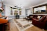 3Bedrooms, 2Bathrooms