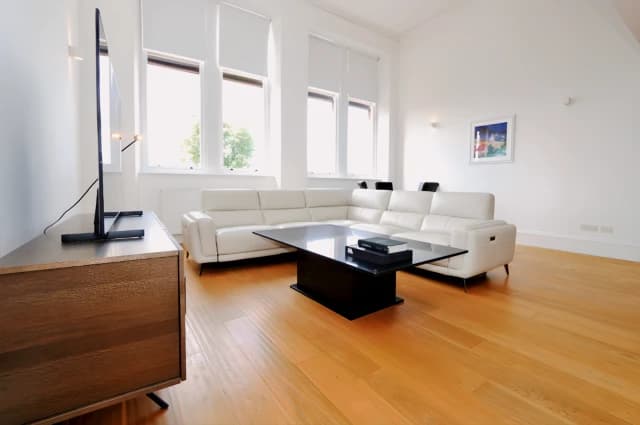 2Bedrooms, 2Bathrooms