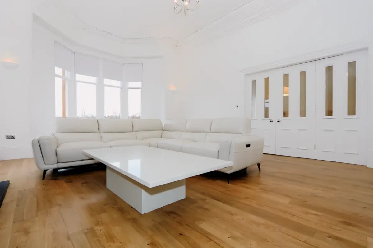 Victoria Crescent Road, G12 9JL