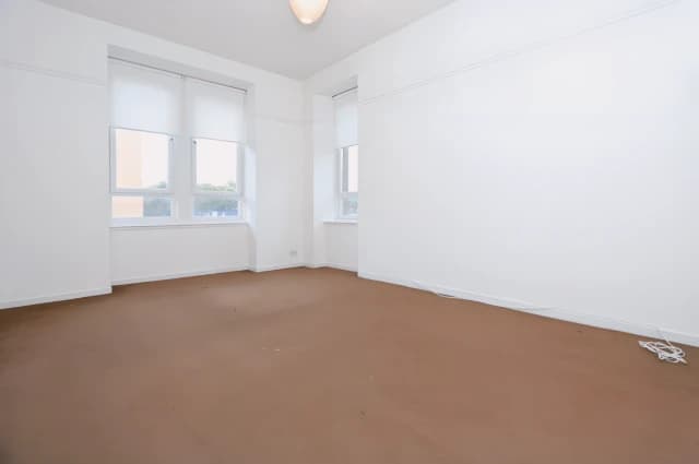 2Bedrooms, 1Bathrooms