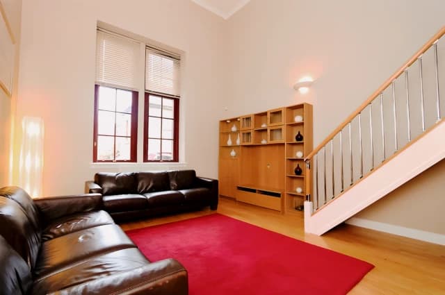 2Bedrooms, 1Bathrooms