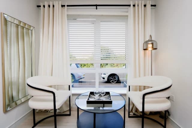 2Bedrooms, 2Bathrooms