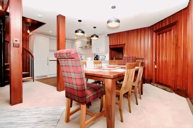 3Bedrooms, 1Bathrooms