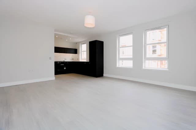 2Bedrooms, 1Bathrooms