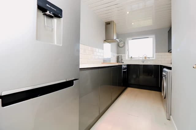 2Bedrooms, 2Bathrooms