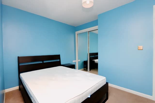 2Bedrooms, 1Bathrooms
