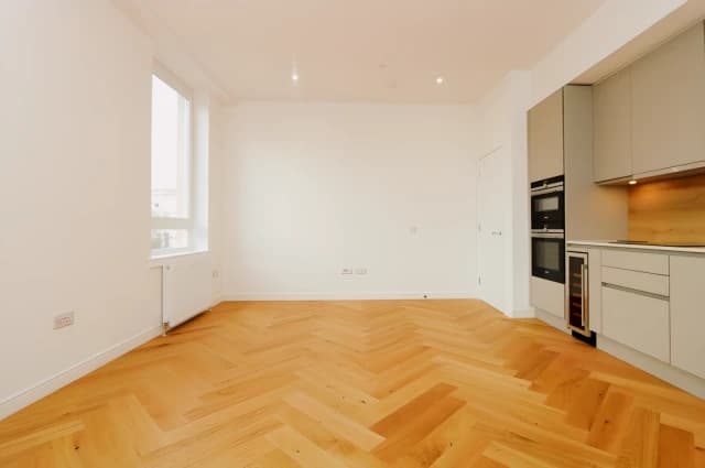 1Bedrooms, 1Bathrooms