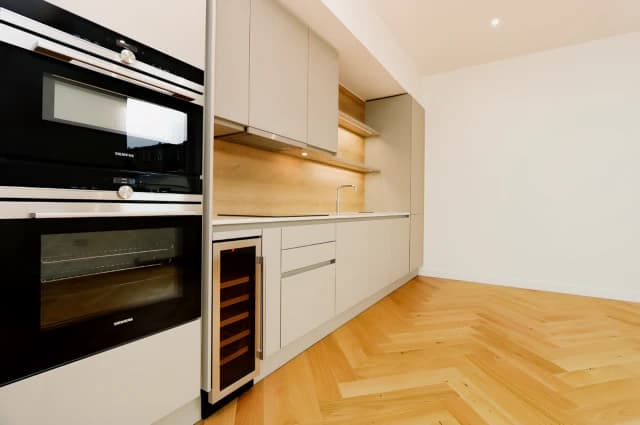 1Bedrooms, 1Bathrooms