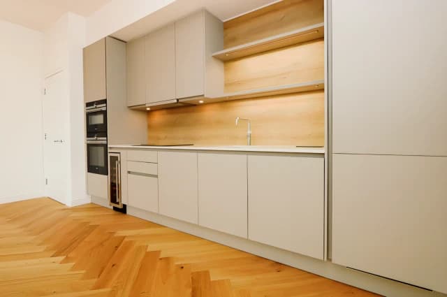 1Bedrooms, 1Bathrooms