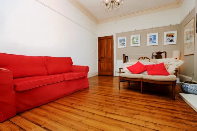 2Bedrooms, 1Bathrooms