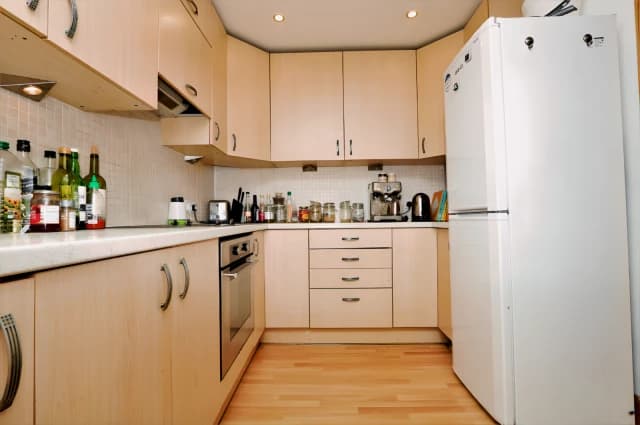 2Bedrooms, 1Bathrooms