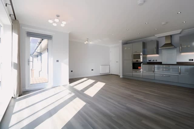 2Bedrooms, 2Bathrooms