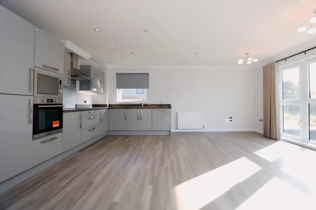 2Bedrooms, 2Bathrooms
