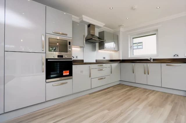 2Bedrooms, 2Bathrooms