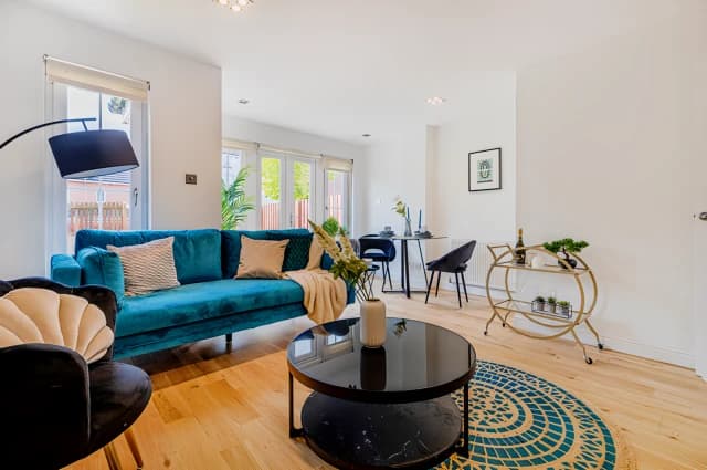 3Bedrooms, 3Bathrooms