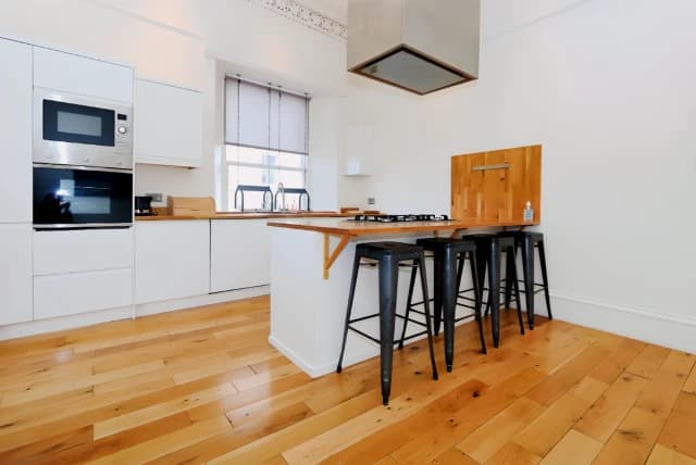 3Bedrooms