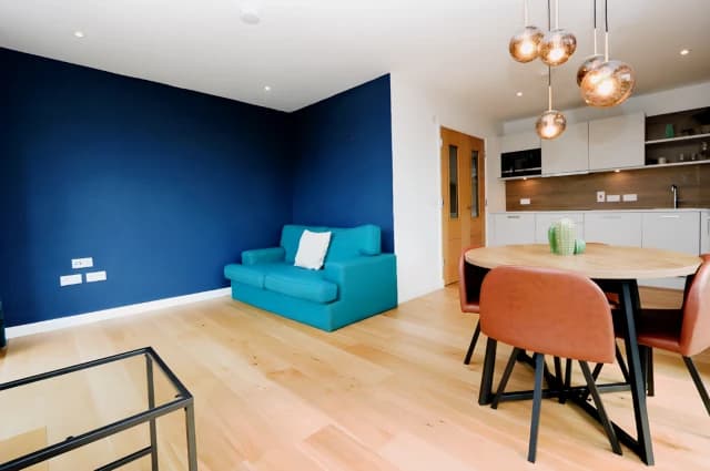 1Bedrooms, 1Bathrooms