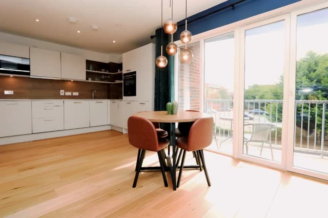 1Bedrooms, 1Bathrooms