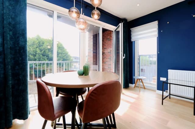 1Bedrooms, 1Bathrooms