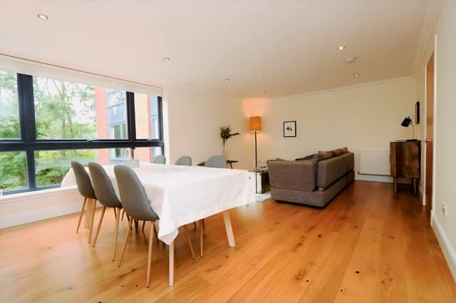 2Bedrooms, 2Bathrooms