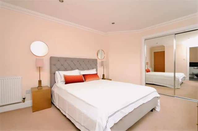 2Bedrooms, 2Bathrooms