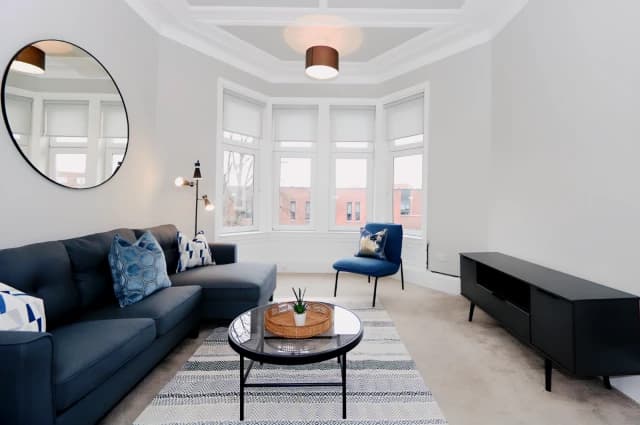 2Bedrooms, 1Bathrooms
