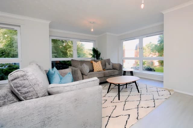 2Bedrooms, 2Bathrooms