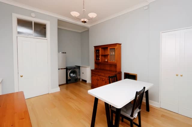 1Bedrooms, 1Bathrooms