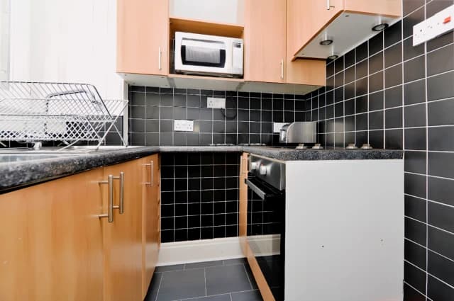 1Bedrooms, 1Bathrooms